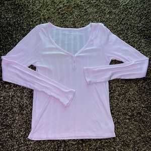 Long sleeve light pink shirt